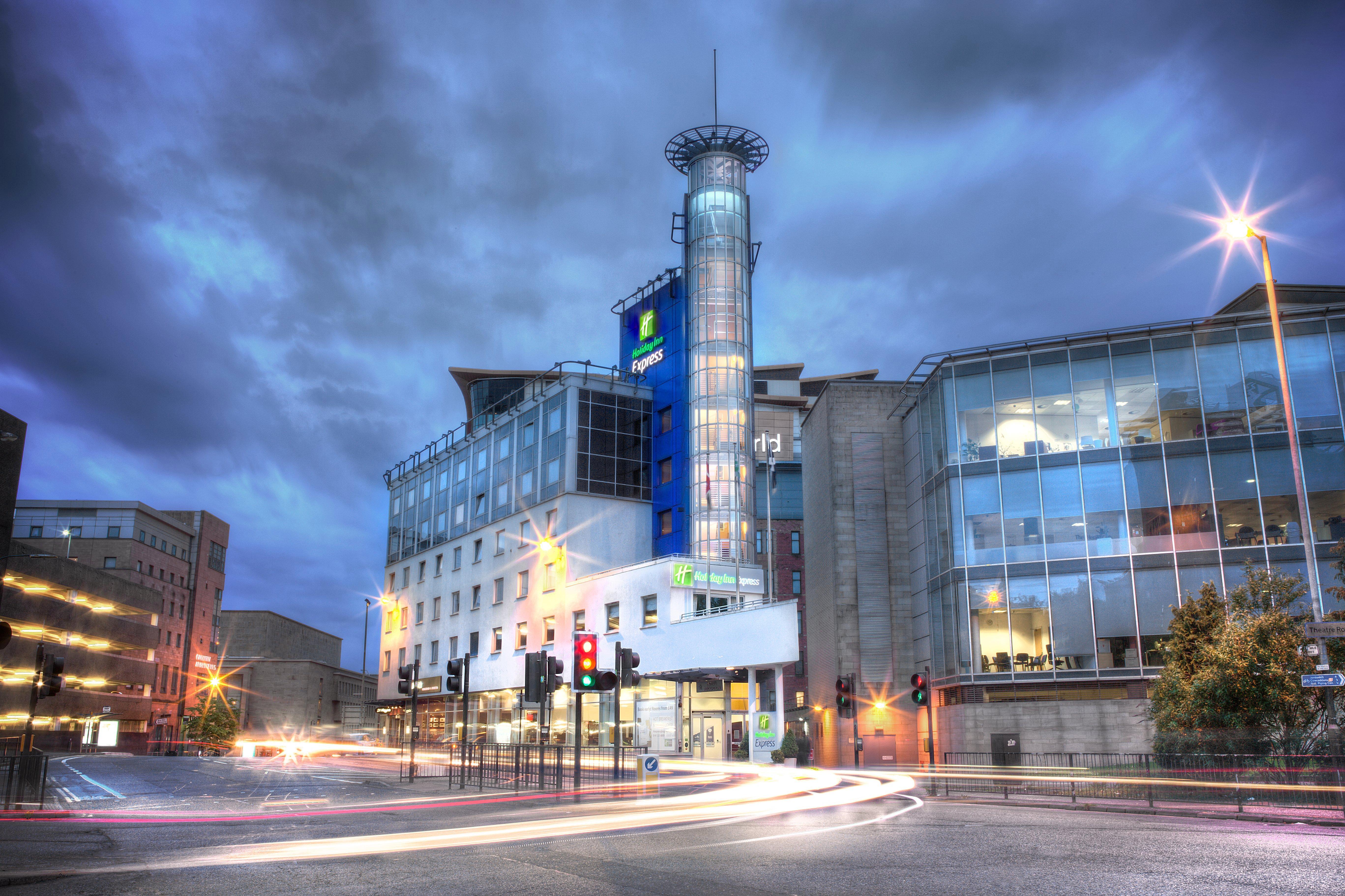Holiday Inn Express - Glasgow - City Ctr Theatreland By Ihg Exterior photo