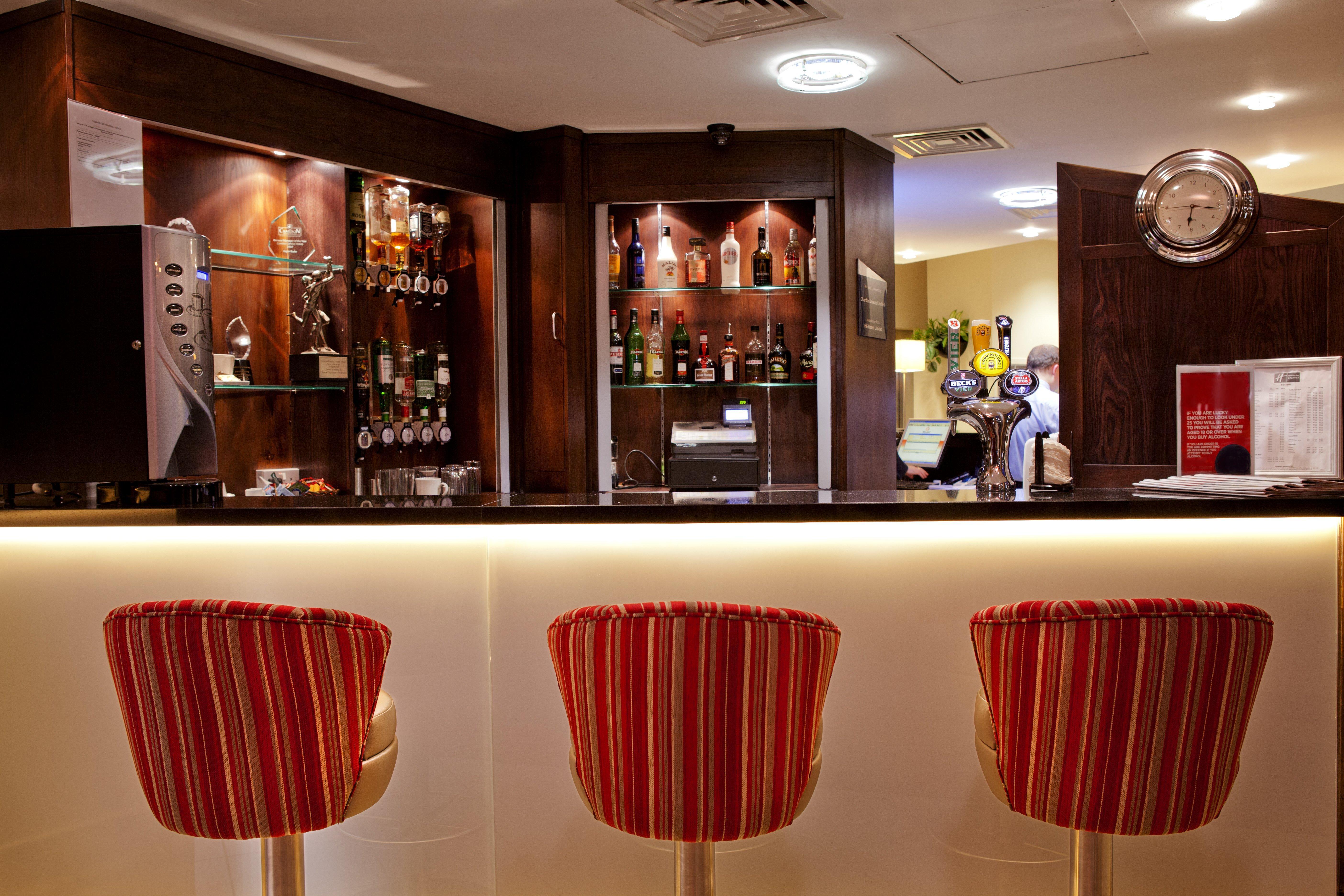 Holiday Inn Express - Glasgow - City Ctr Theatreland By Ihg Exterior photo