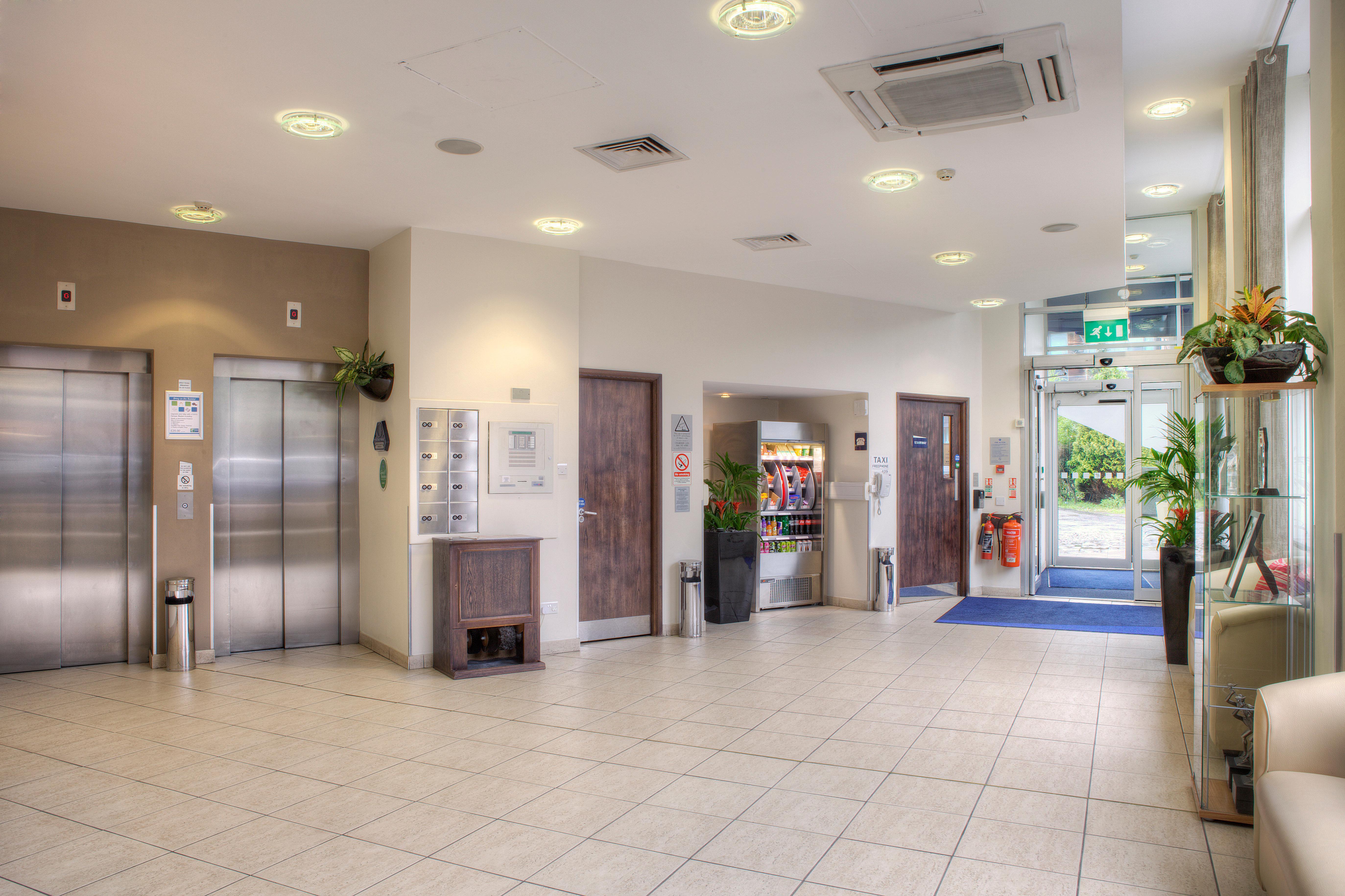 Holiday Inn Express - Glasgow - City Ctr Theatreland By Ihg Exterior photo